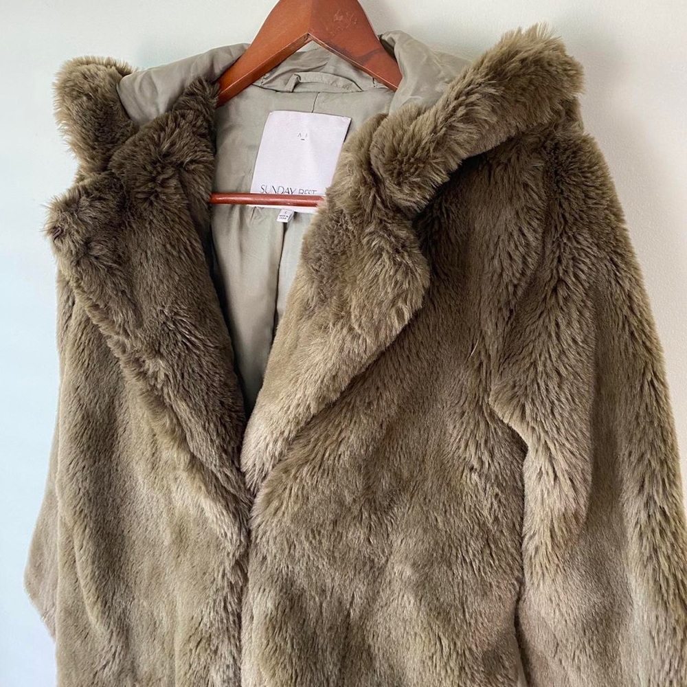 Faux fur Sunday Best Aritzia jacket